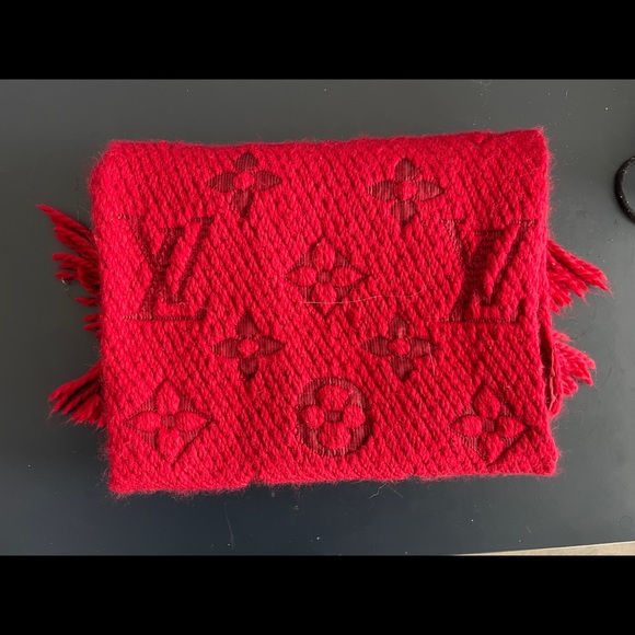 Louis Vuitton Logomania Scarf - Picture 5 of 6